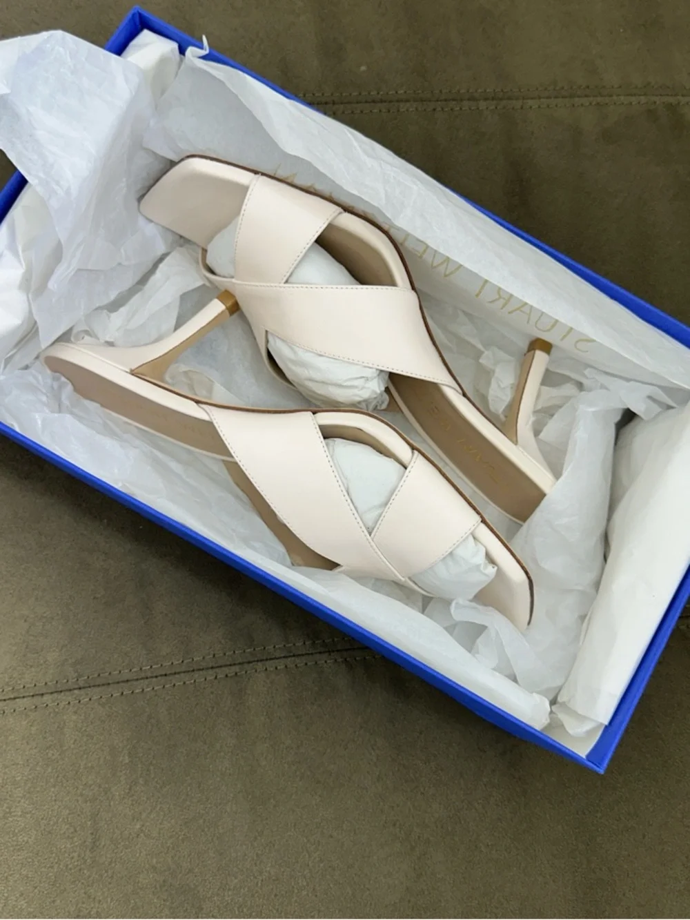 NIB Stuart Weitzman “Carmen 75” Lacquered Slides 8B Free Shipping 📦 - Picture 3 of 8